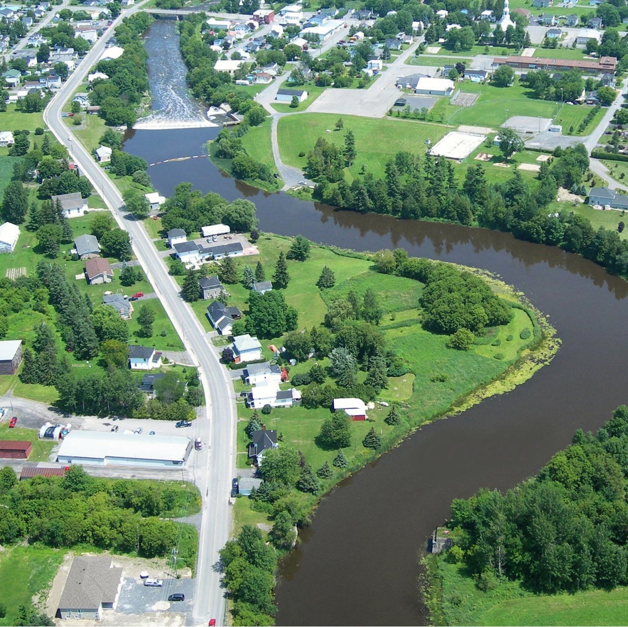 Homges for sale in Crysler Ontario