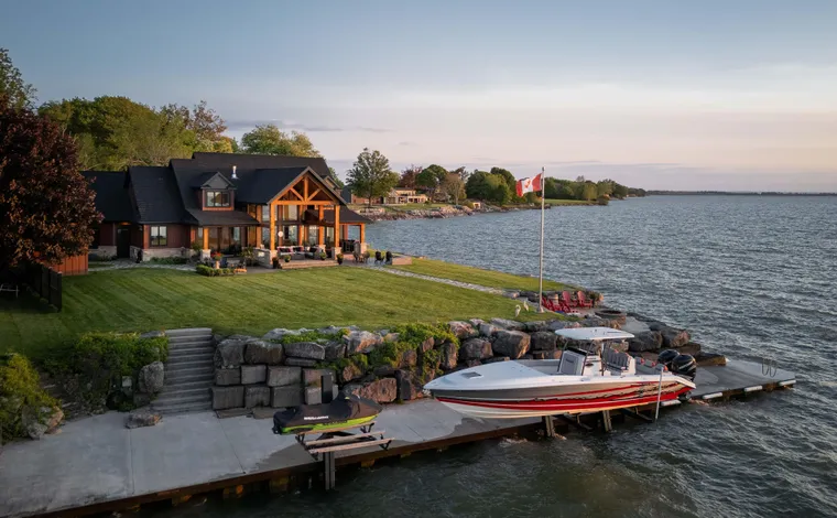 Luxury Waterfront Cottage Home For Sale in Eastern Ontario